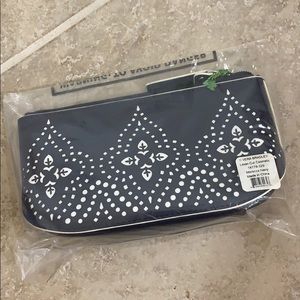 Cosmetic bag